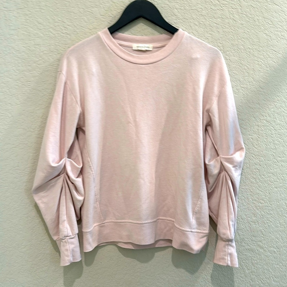 Treasure and Bond size small crew
